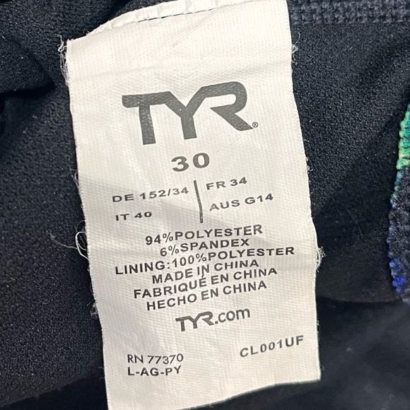 TYR Swimsuit Emulsion Diamondfit One Piece 30 S Small - Picture 3 of 4